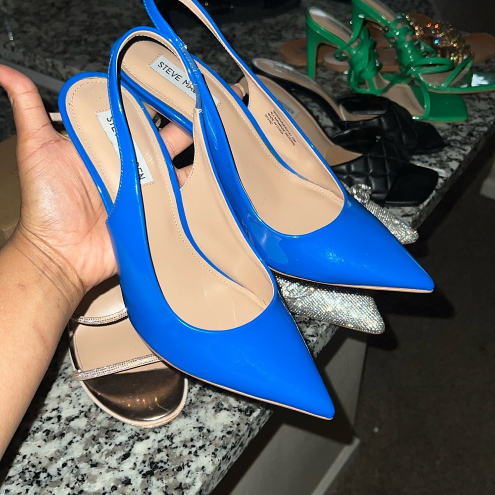 Vibrant blue sling back heels